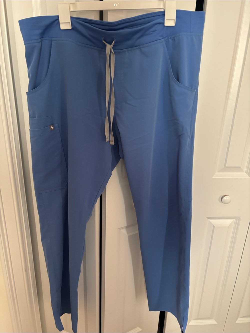 FIGS Ceil Blue Kade Cargo Scrub Pants XL